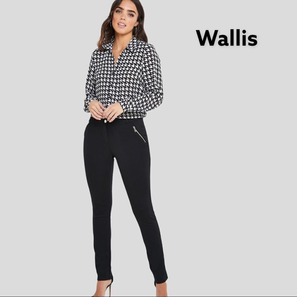 Wallis black dress slacks with gold zippers on side pockets